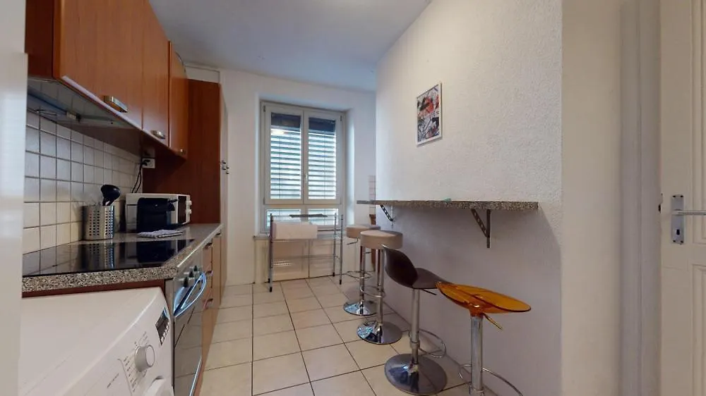 Very Nice Apartment In Les Paquis Close To The Famous Jet D'Eau ジュネーブ